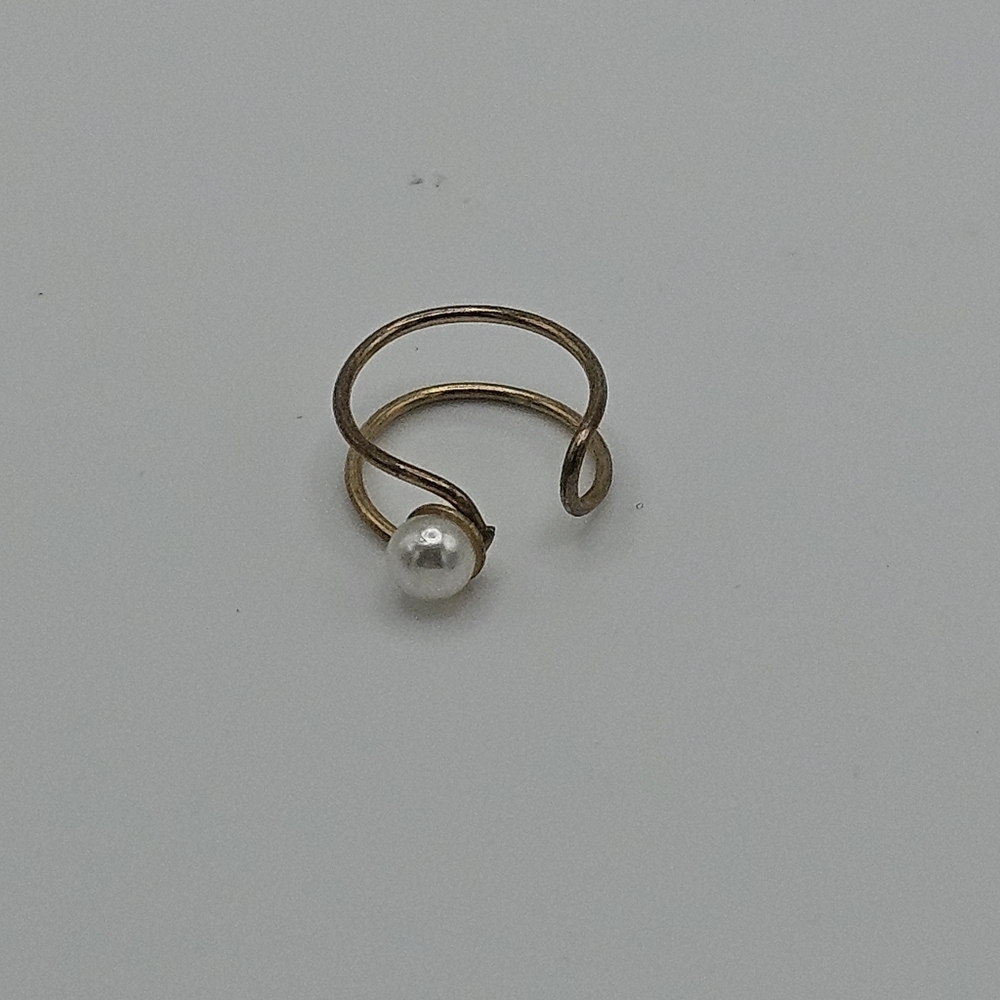 gold tone faux pearl ear cuff